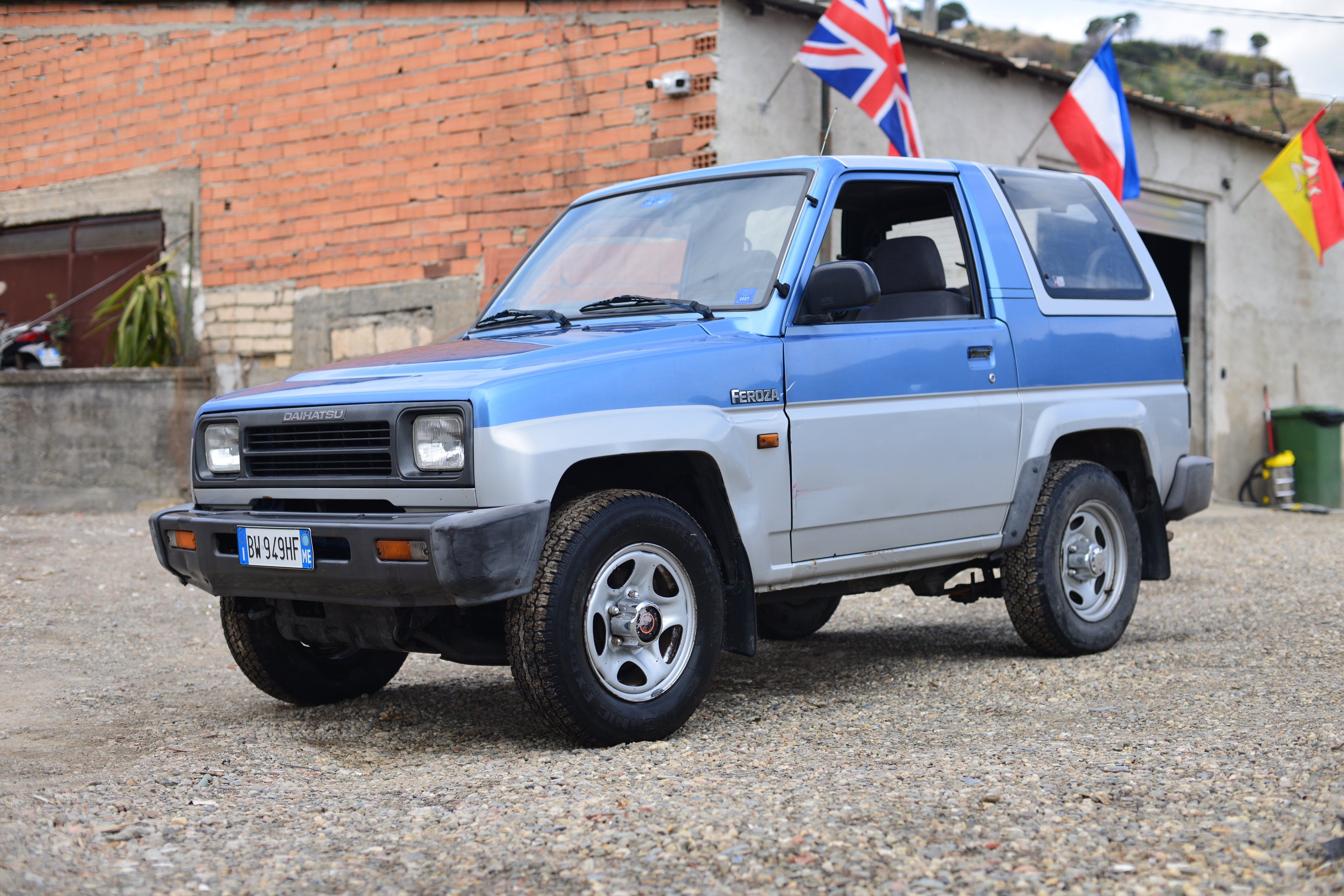 Daihatsu Feroza 1.6i cat Resin-top Full-Time City